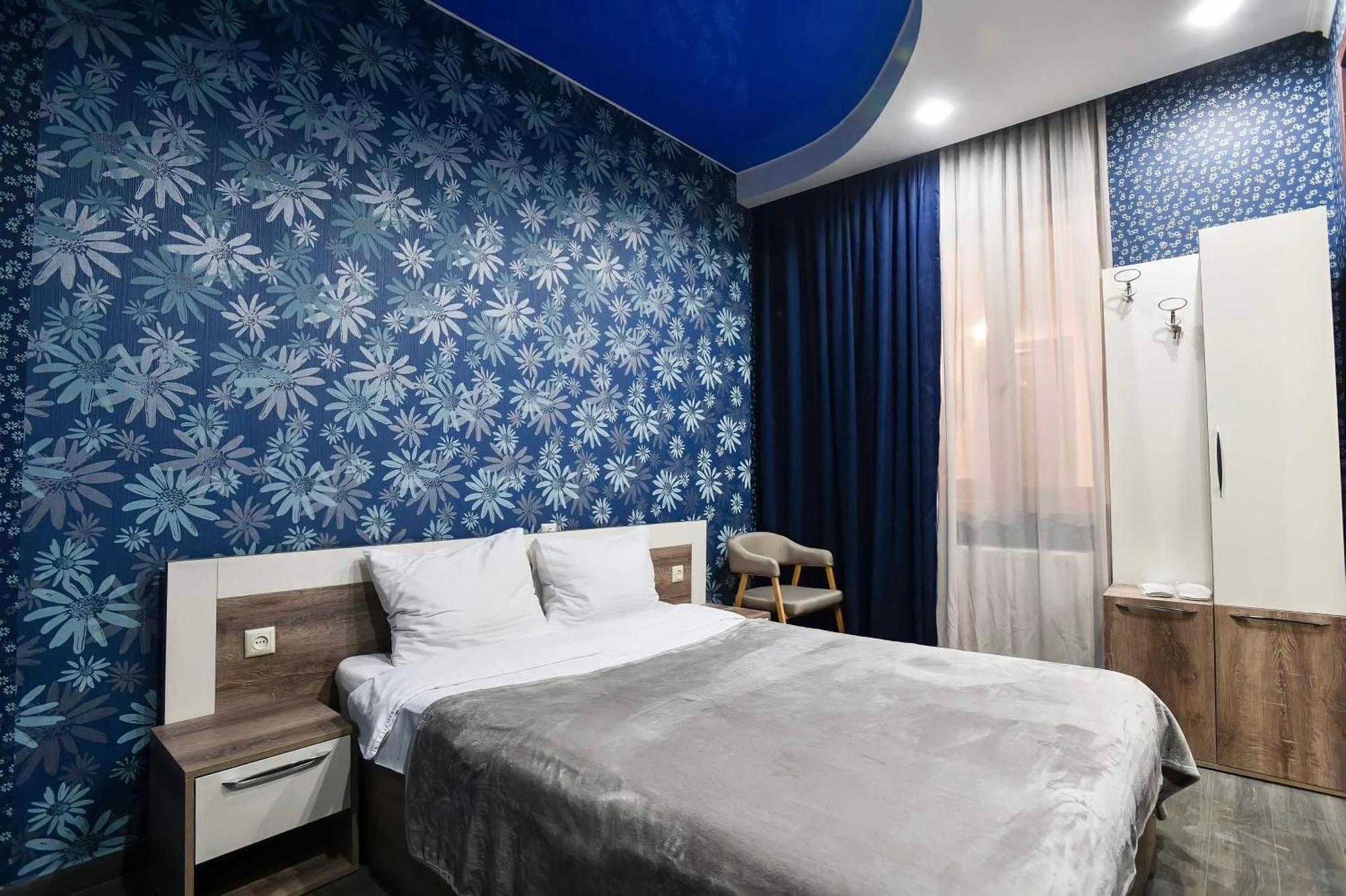 7 Rooms Hotel Tserovani Екстер'єр фото