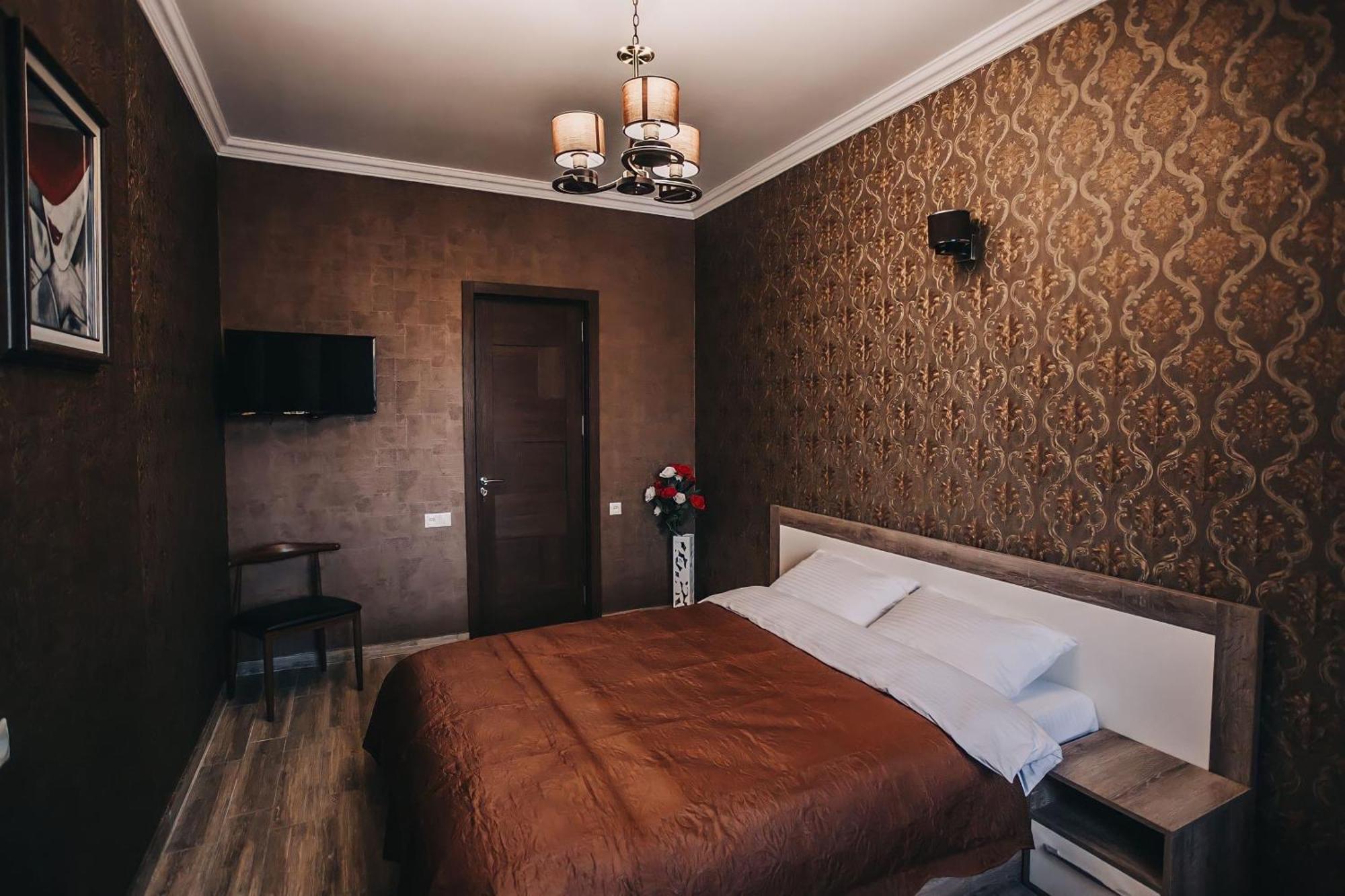 7 Rooms Hotel Tserovani Екстер'єр фото